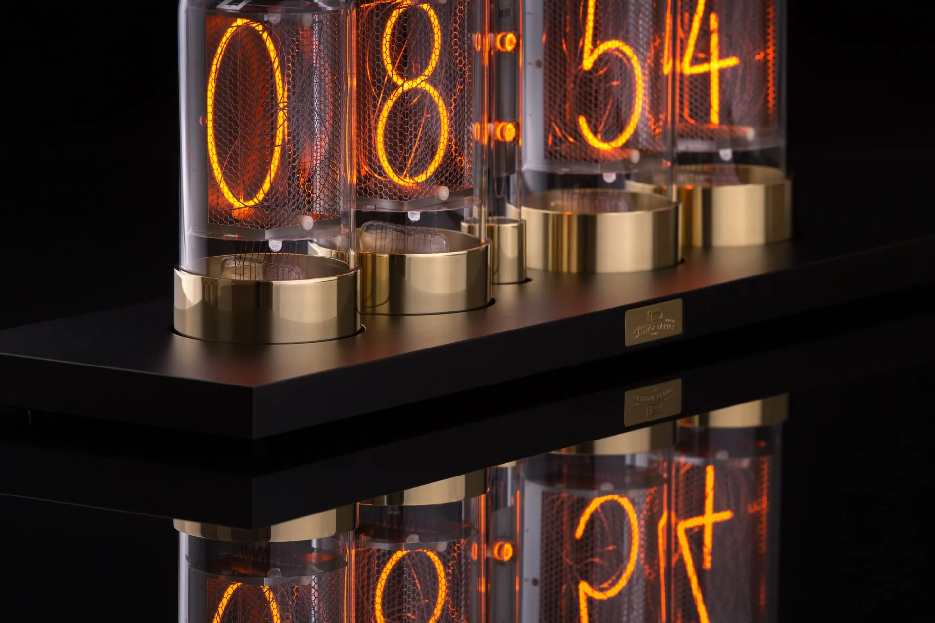 Dalibor Farny Puri Nixie Clock ニキシー管 置時計 Puri Nixie Clock – Dalibor Farny