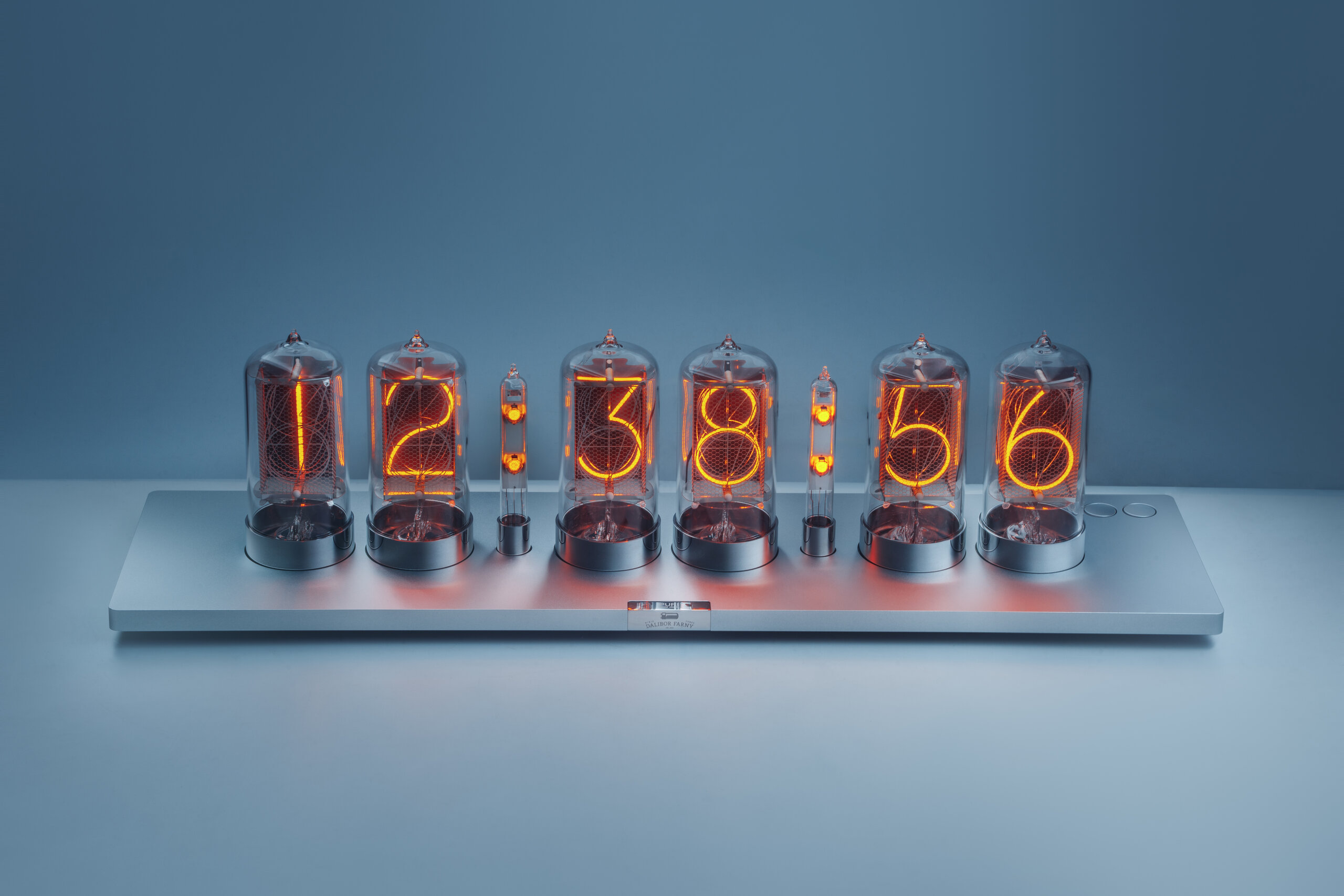 Puri 6 Nixie Clock II - silver